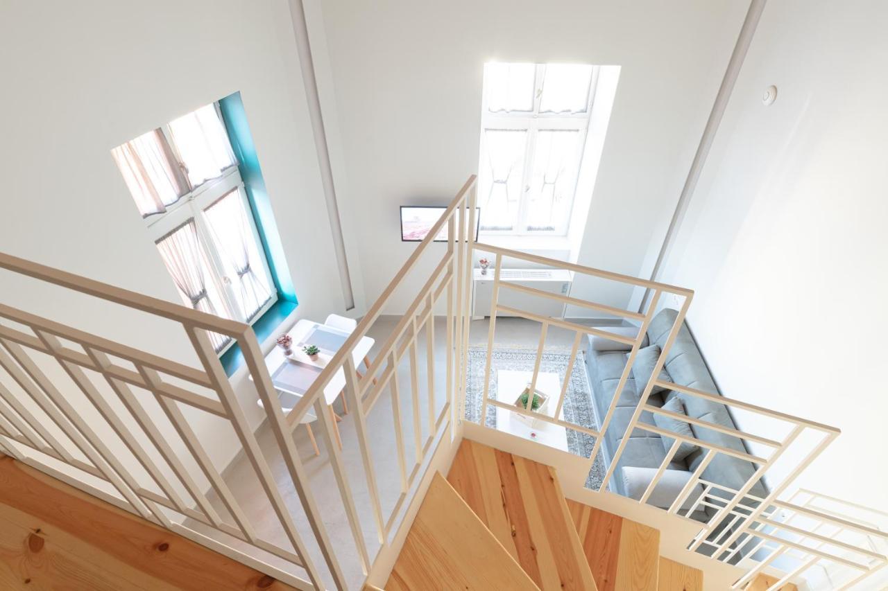 Ether Loft Suites Atina Dış mekan fotoğraf